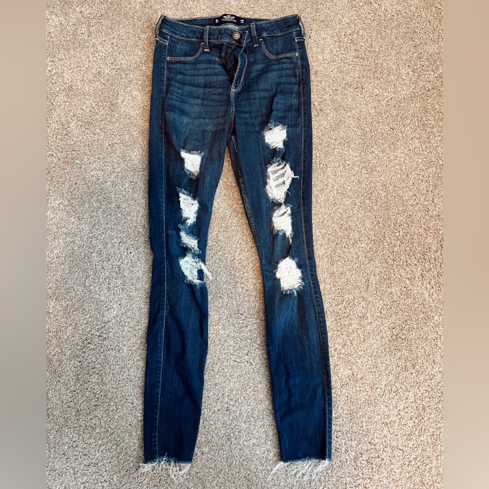 - hollister size 9 long jeans